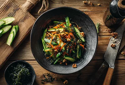 Салат «Сахалинский» с морской капустой и огурцом