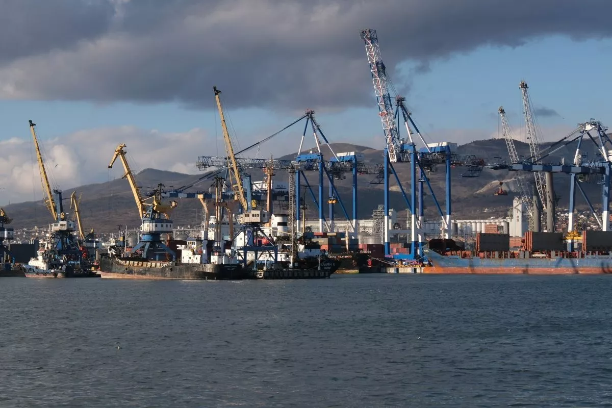 Матрос пострадал при швартовке судна в порту Новороссийска