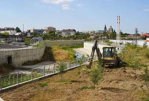В Крымске благоустраивают вторую очередь набережной