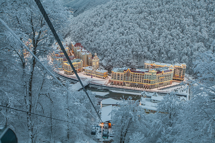 В новогодние каникулы в Сочи ожидается загрузка отелей горного кластера на 90%