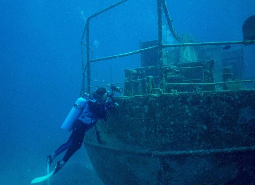 Затонувшие корабли в черном море фото