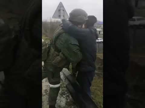 На Донбассе встречают военных ЛНР