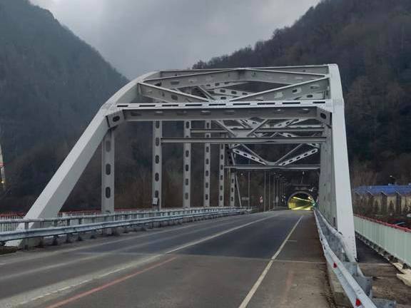 В Сочи отремонтировали мост через реку Кепша 