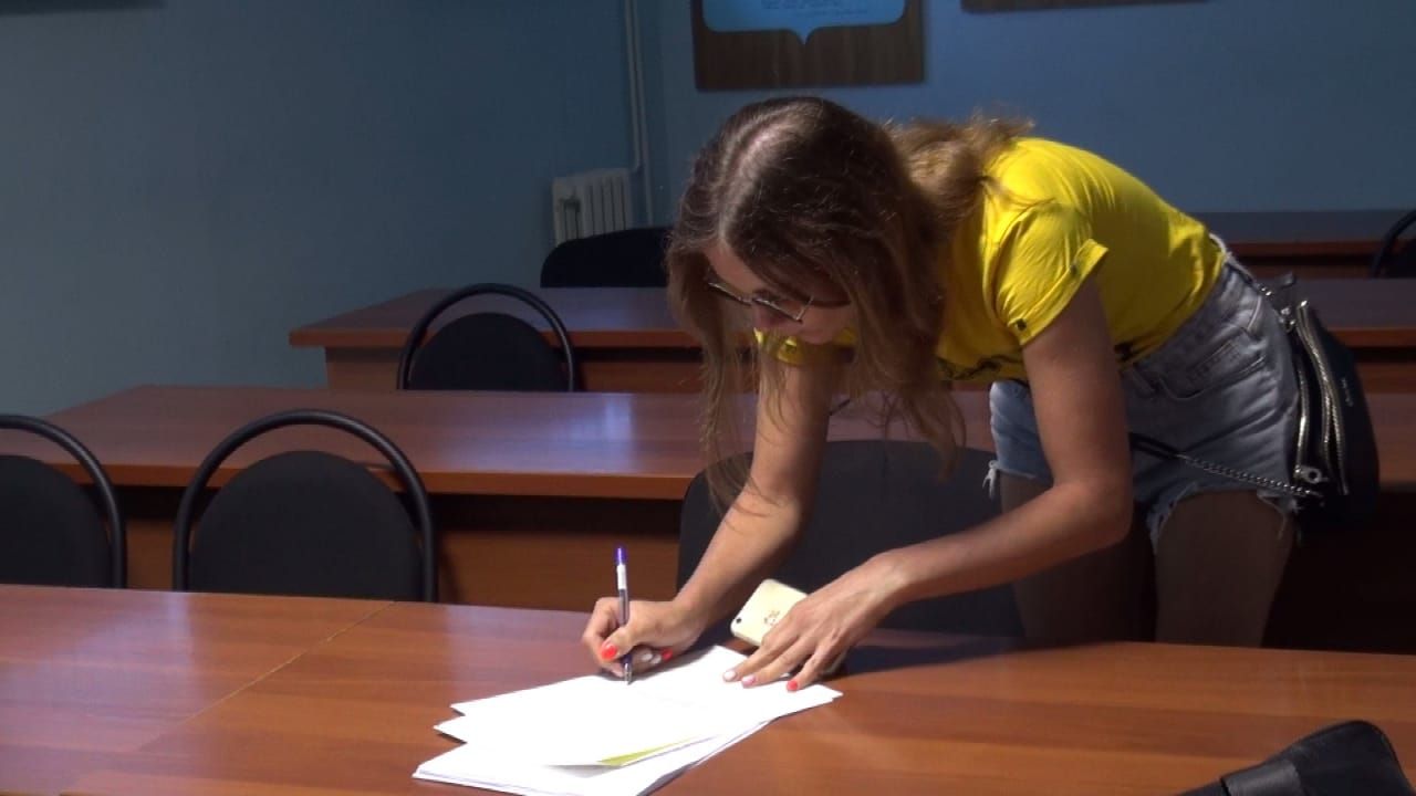 Девочка села на карандаш. Краснодарка прманка