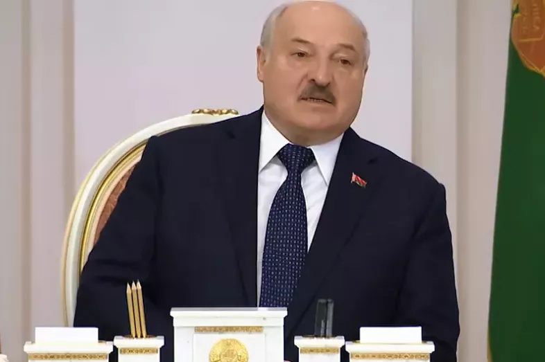 Лукашенко на встрече с Путиным в Сочи заявил, что рассчитывает на выход экономики РФ и Белоруссии на досанкционный уровень