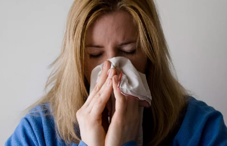 Российский врач назвал необычные пути заражения гриппом