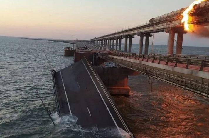 Восемь фигурантов дела о теракте на Крымском мосту останутся под стражей до июля