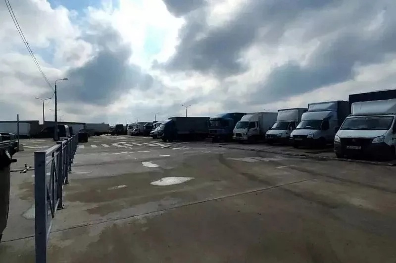 В очереди на Керченскую переправу в Краснодарском крае ожидают 124 грузовика и 4 автобуса