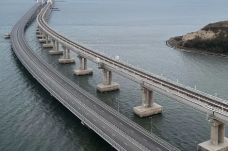 Автомобильное движение по Крымскому мосту ограничат 10 января