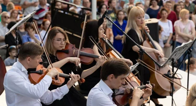 Премьер-оркестр даст единственный концерт в Чистяковской Роще Краснодара