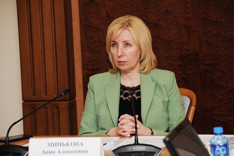 Анна Минькова стала «отличником» рейтинга российских вице-губернаторов