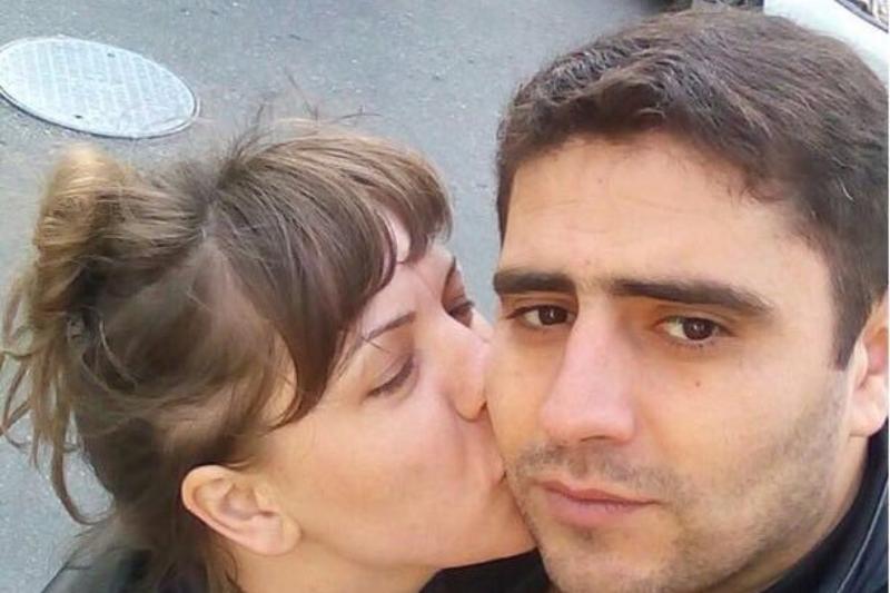 28-летний Мурад Шахмирзаев, по его словам, обнаружил пропажу девочки и начал ее искать.