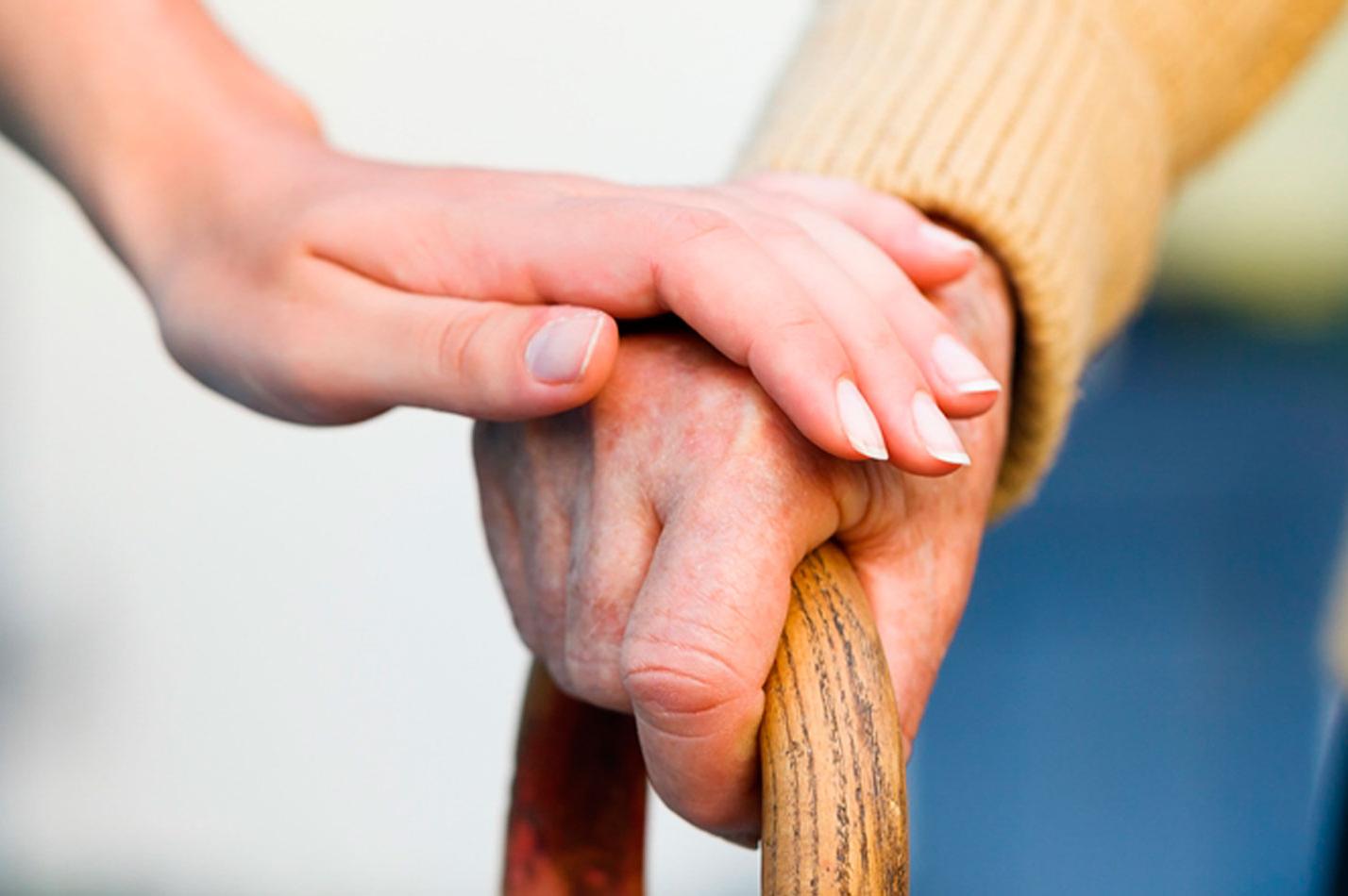 Положен ли пенсионерам старше 65 лет больничный лист на май 2020 года?