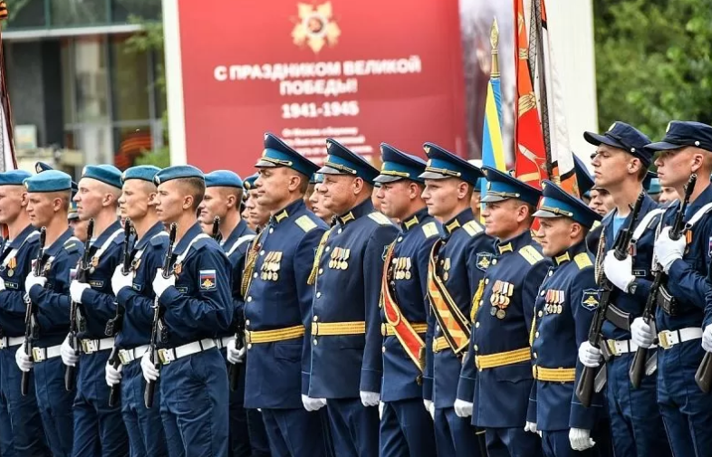 Парад Победы прошел в городе-герое Новороссийске