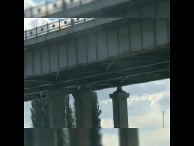 В Краснодаре мужчину отговорили от прыжка с Тургеневского моста
