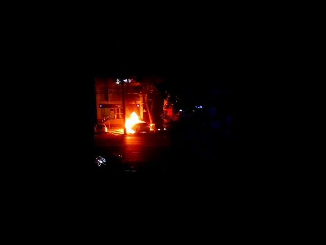 На улице Тургенева в Краснодаре сгорел "Лексус"