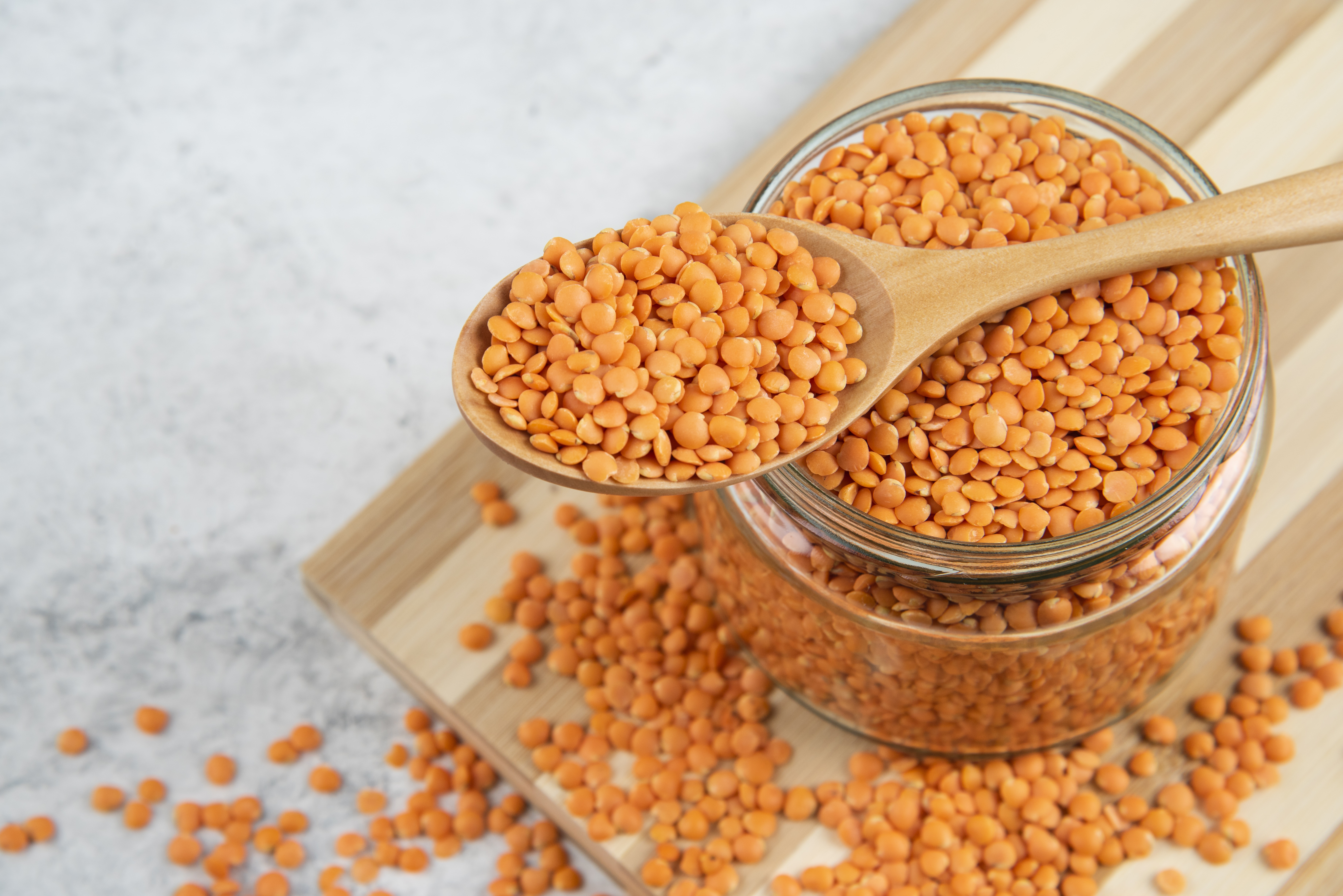 Чечевица на 100 грамм. Чечевица. Чечевица дерево. Health benefits of Pulses infopraphic.