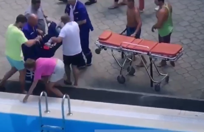 Трехлетний мальчик захлебнулся в бассейне пансионата в Анапе