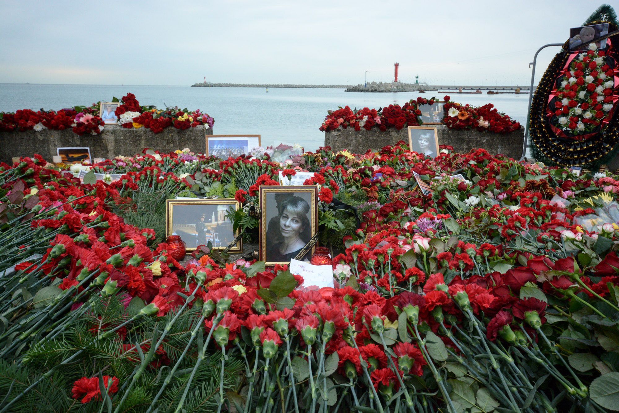 Мемориал жертвам авиакатастрофы «ту-154»