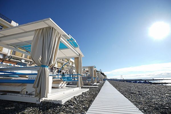 В предстоящем сезоне в Сочи будут работать 30 зимних пляжей