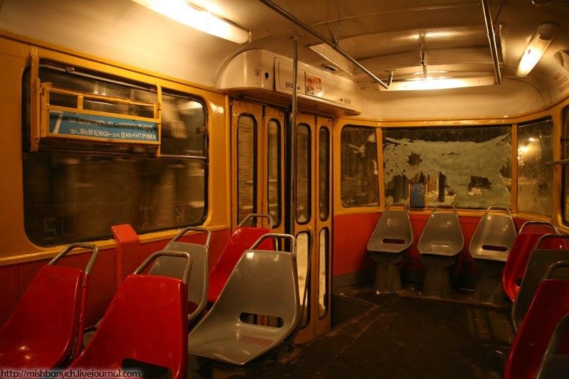 В Краснодаре пьяный пассажир попал под отъезжающий трамвай