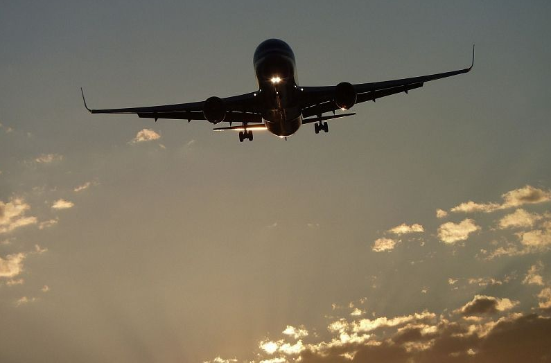 Пять летевших в Крым самолетов сели в аэропортах Краснодара и Анапы