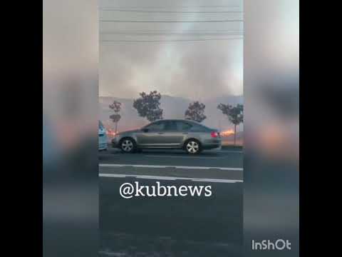 В Новороссийске на Малой земле тушат пожар