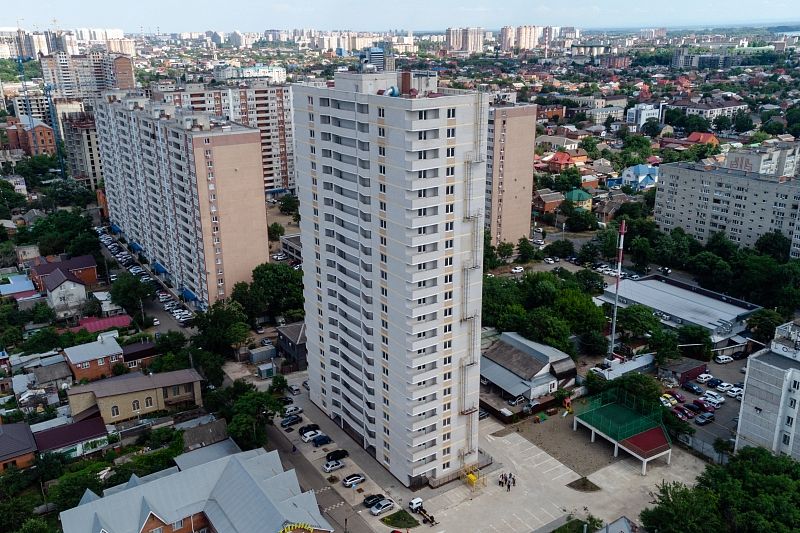 Жители Краснодара стали в два раза меньше покупать квартиры в новостройках