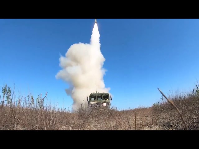 Пуски ракет БРК «Бастион» по морской мишени в ходе СКШУ «Кавказ-2020»