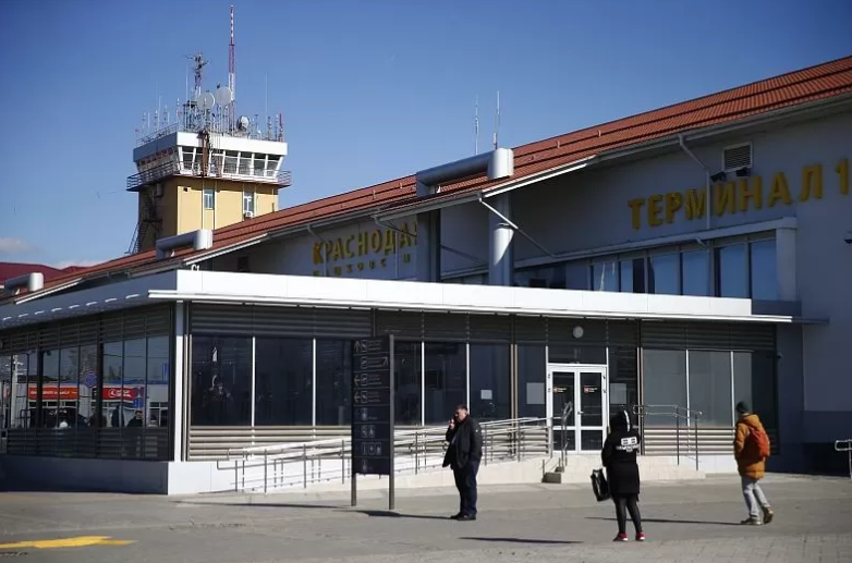 Аэропорт Краснодара не будет обслуживать рейсы до 8 марта