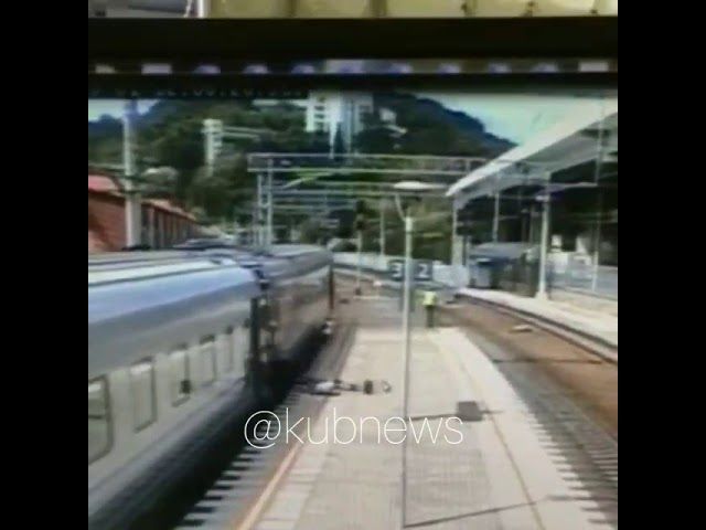 Падение пассажирки поезда
