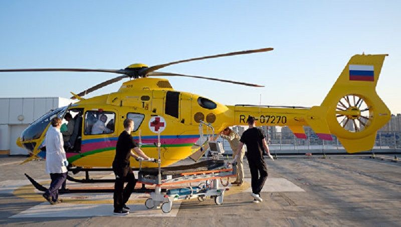 На службе санавиации состоит легкий санитарный вертолет «Eврокоптер-135», его пилоты за пять лет провели более 1200 вылетов.