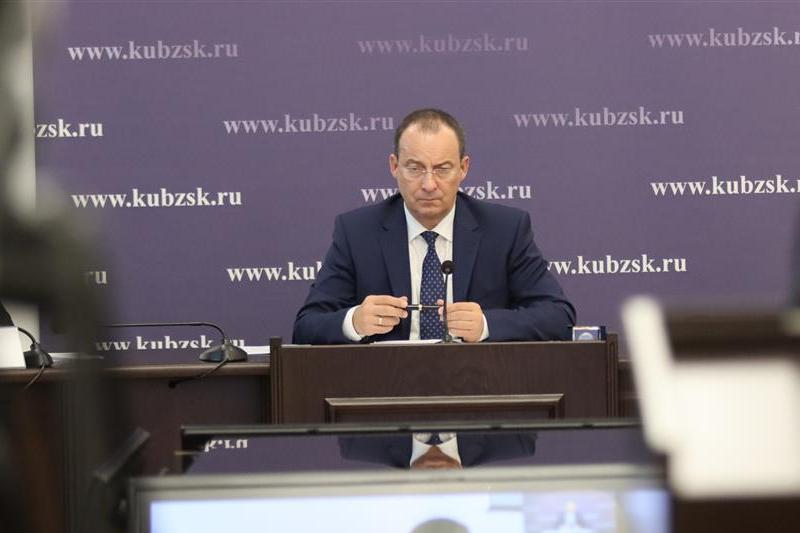 Юрий Бурлачко: «В декабре  все вопросы, имеющие варианты решения, должны быть сняты с повестки дня»