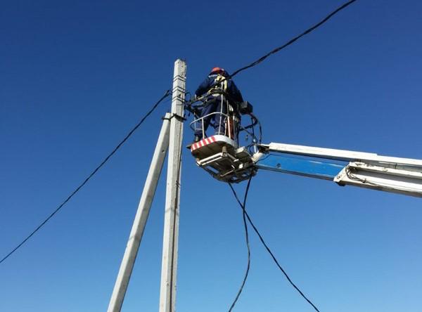 В Ейске в этом году отремонтировали 14 километров воздушных линий электропередачи