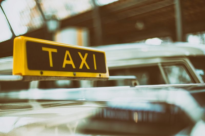 Российские таксисты жалуются на нехватку недорогих машин