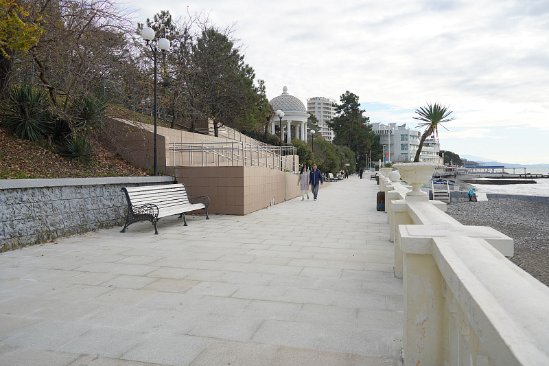 Часть Приморской набережной в Сочи отремонтировали за счет курортного сбора
