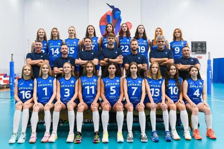 На базе спортивного комплекса «Волейград» в Анапе создали женский волейбольный клуб