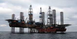 В Черном море рядом с газодобывающими установками уничтожен украинский катер