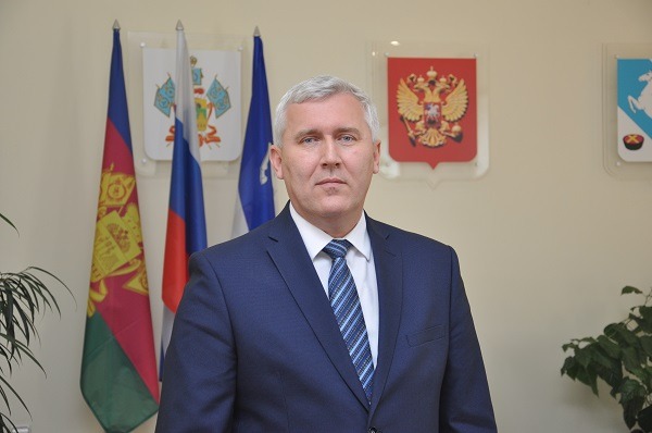 Александр Шаповалов досрочно сложил полномочия главы Белореченского района 