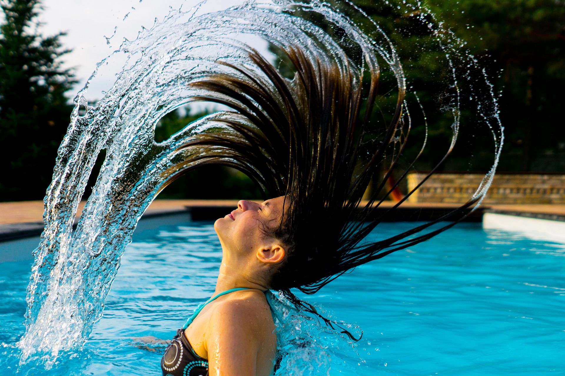 Как волосы впитывают воду