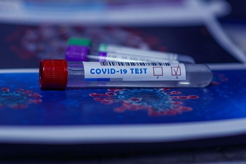 Вирусологи назвали ошибки при сдаче теста на коронавирус
