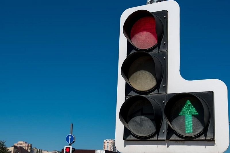 В Краснодаре на перекрестке улиц Уральской и Стасова временно отключат светофоры