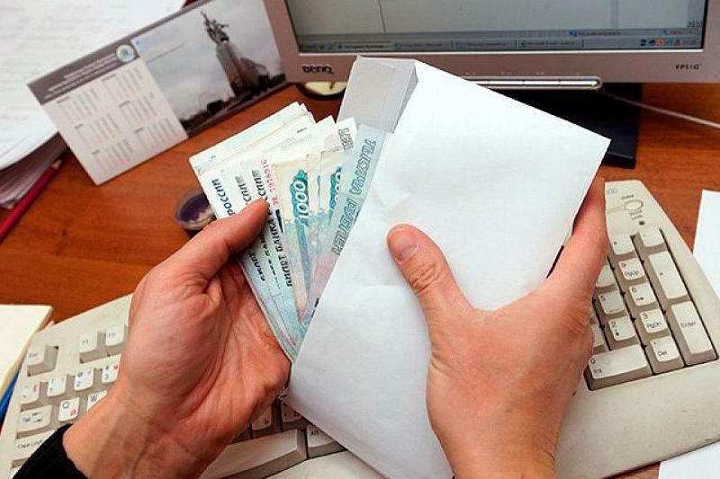 Каждый пятый житель Краснодара получает зарплату в конверте