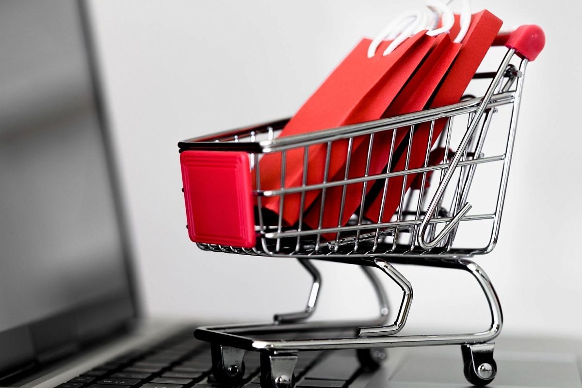 Маркетплейсы обязаны предоставлять законные скидки — депутат призвал усилить контроль