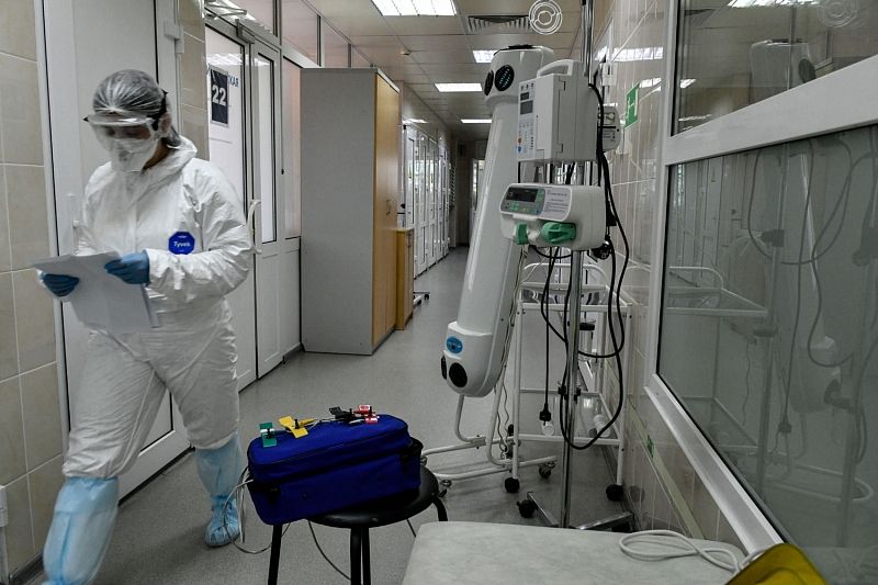 В Краснодарском крае за сутки 300 человек заразились коронавирусом