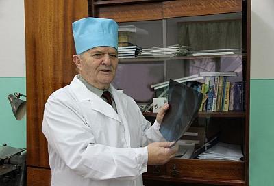 Врач-рентгенолог Сурен Хугаев: полмиллиона прочитанных снимков за полвека в профессии