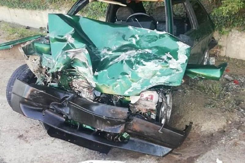 В Краснодарском крае в лобовом ДТП с внедорожником погиб водитель легковушки