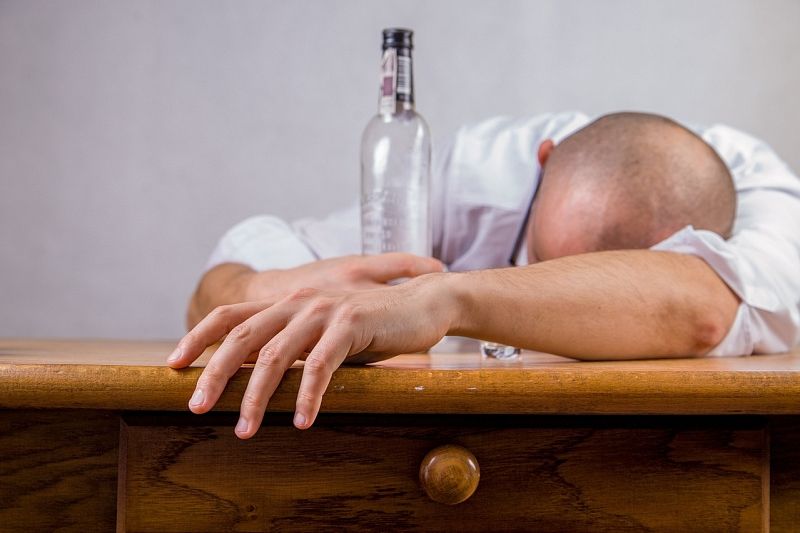 Почему алкоголь нельзя пить перед сном