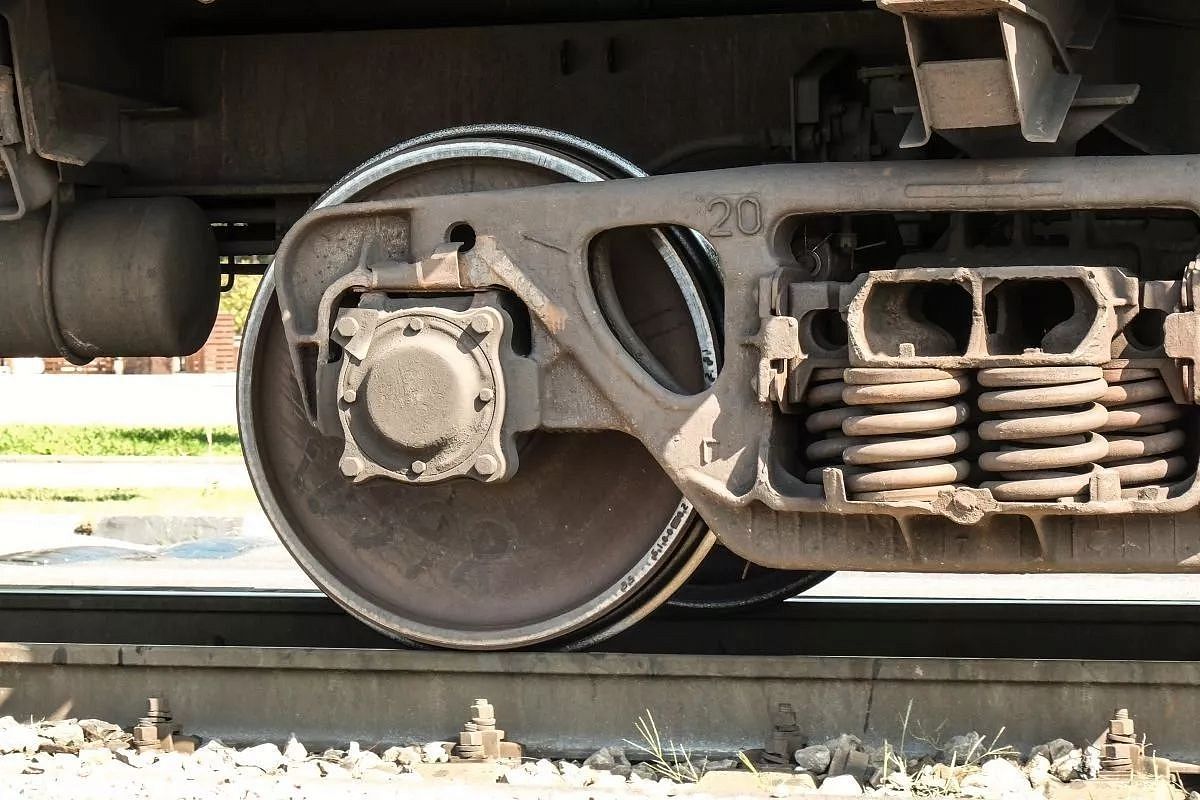 Поезд насмерть сбил молодого человека в Краснодарском крае