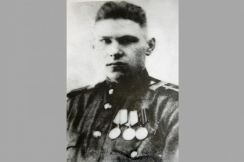 Житель села Подкущевка Петр Митрофанович Кузнецов участвовал в освобождении родного района. 